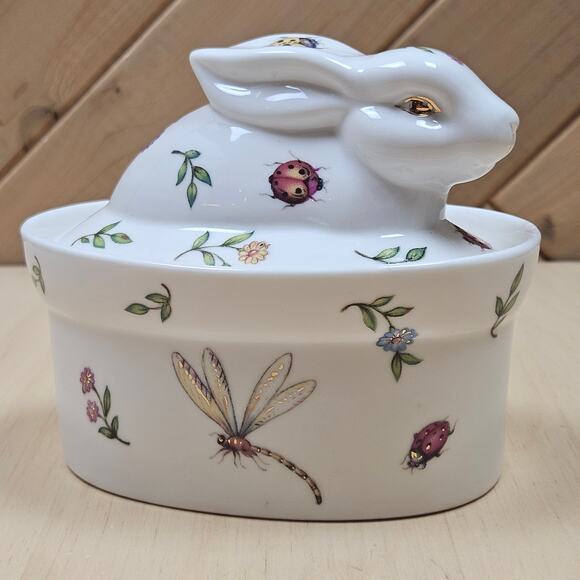 Grace's Teaware Spring Flower Bunny Figurine Fine Porcelain Sugar Bowl w Top - Picture 1 of 9